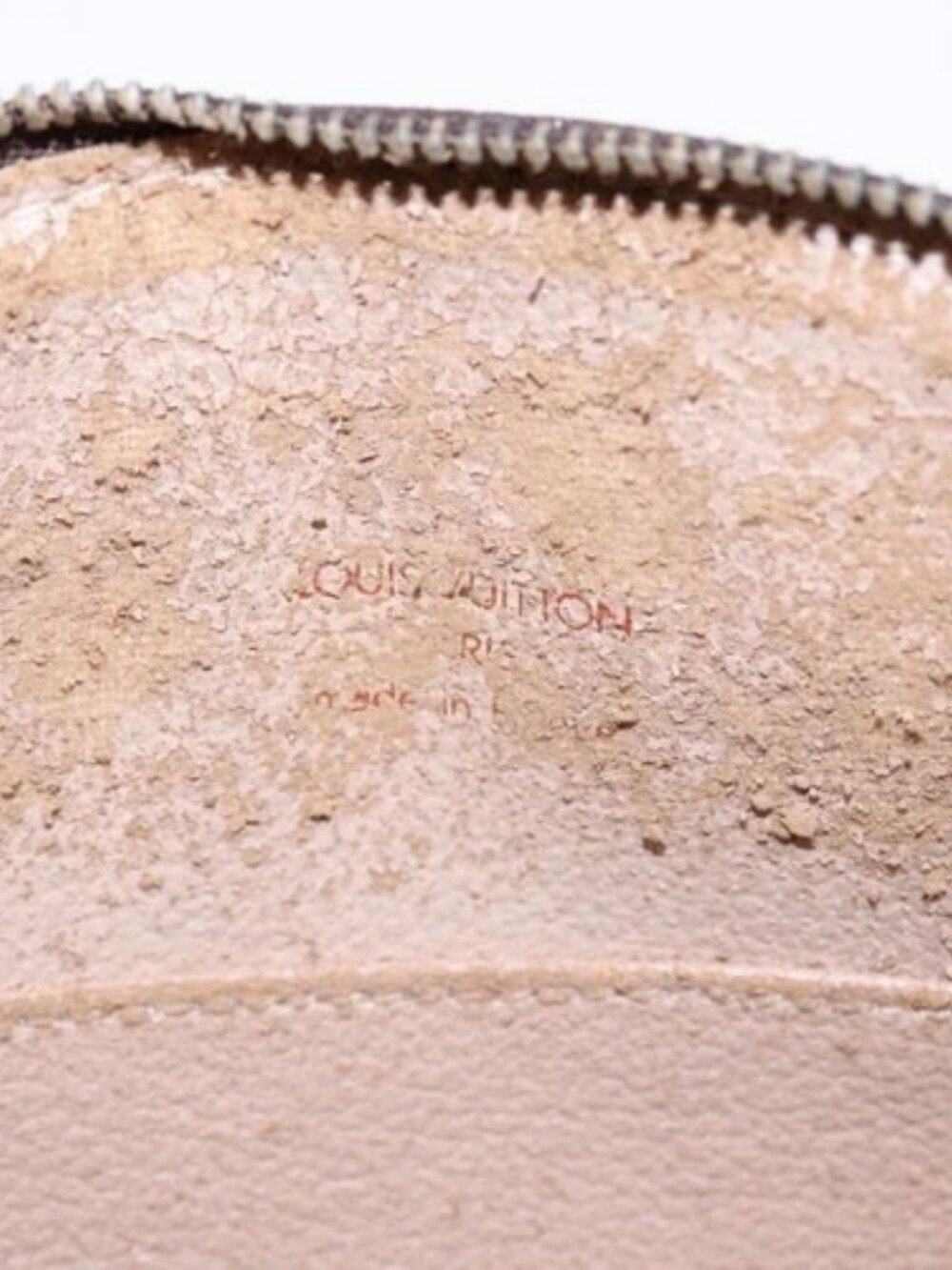 LOUIS VUITTON Monogram Trousse Demi Ronde Cosmetic Pouch M47520 LV Auth 87600 - Picture 8 of 15